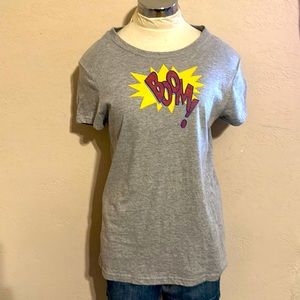 Women’s tee size large